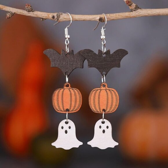 Amazon.com: 24 Pairs Hypoallergenic Halloween Stud Earrings  Women\'s Bat Pumpkin Ghost Halloween Black Bat Dangle Earrings Boo Cute Pumpkin